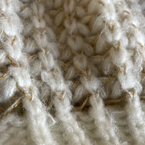 Cozy Cream Knit Beanie - Picture 3 of 7